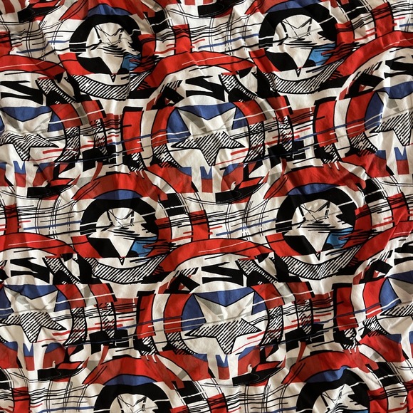 Marvel Vtg Style Captain America Shield Button Shirt Size XL Hawaiian Style Camp - Picture 6 of 6